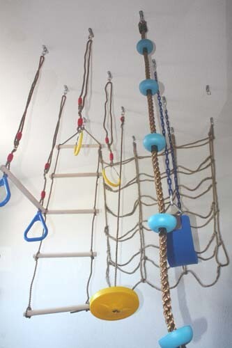 Pieces indoor doorway gym - 4,